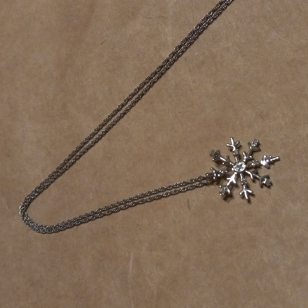 Dainty snowflake necklace with stones, labeled turkey - Picture 3 of 5